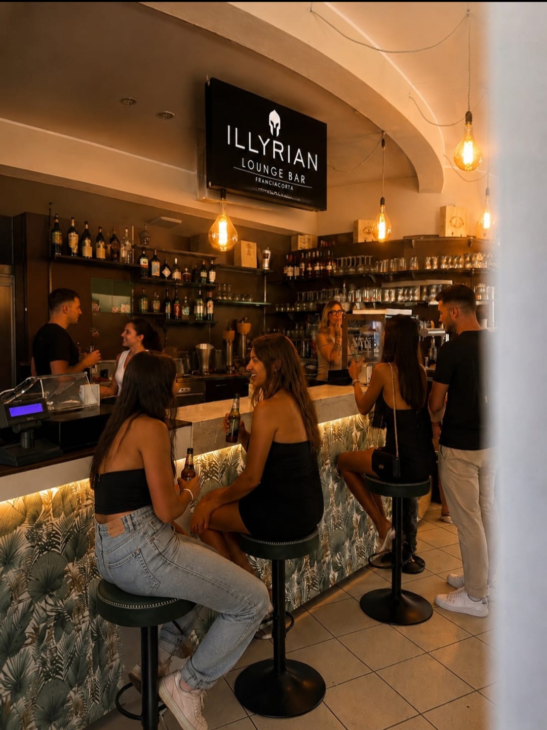 Il bar interno di Illyrian